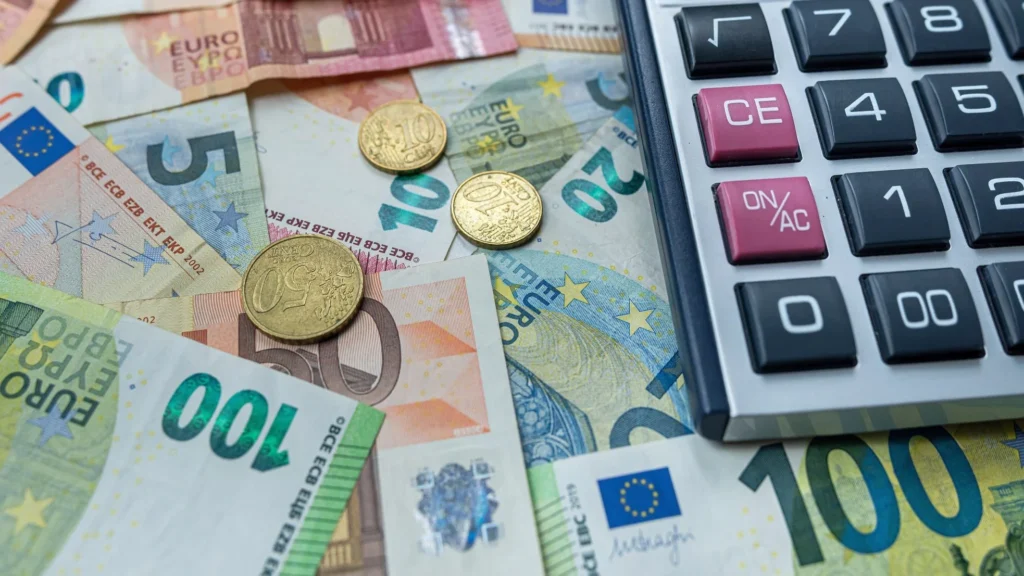 România poate rata țintele de creștere din 2025