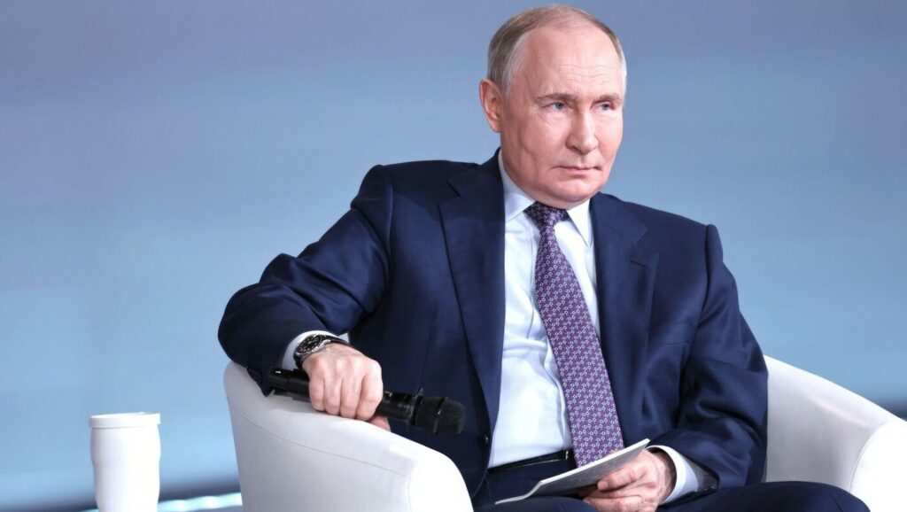 Vladimir Putin se gândește la succesiune și sugerează că ar putea exista o competiție între mai mulți candidați