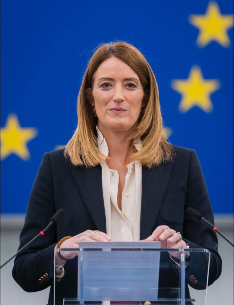 Roberta Metsola primește Premiul Timișoara pentru Valori Europene. Preşedintele Parlamentului European, întâlnire cu 800 de elevi şi studenţi