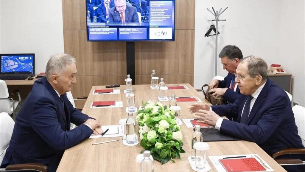 În cazul în care ar fi fost consultat, MAE nu ar fi încurajat întâlnirea lui Comănescu cu Lavrov