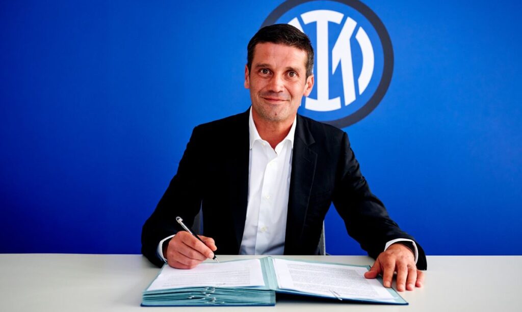 Cristi Chivu a semnat oficial ca antrenor al Inter Milano