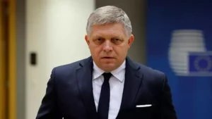 Regimurile autoritariste sunt mai eficiente decât democrațiile din punct de vedere economic