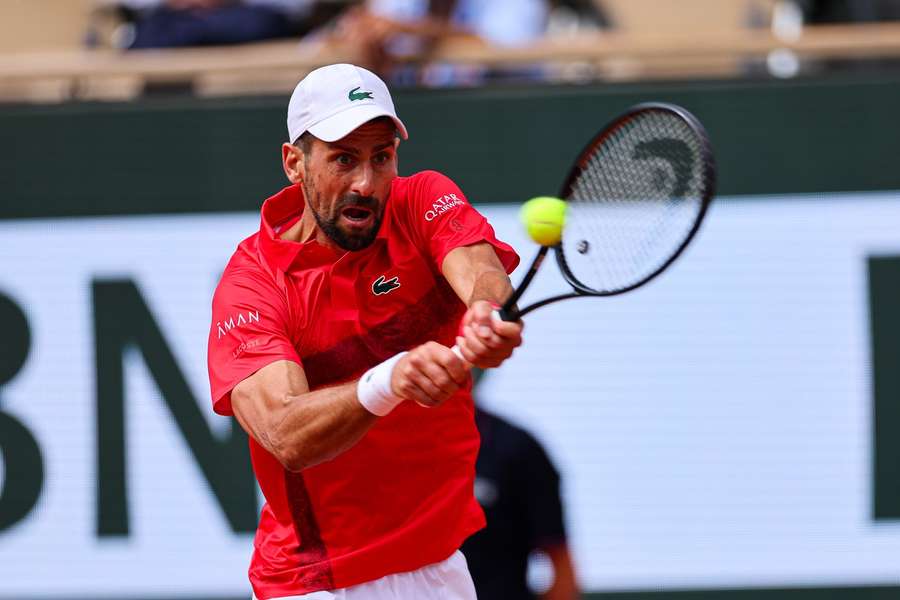 Novak Djokovic s-a calificat în semifinale la Roland Garros