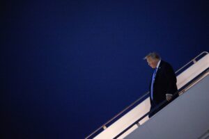 Trump analizează posibilitatea implicării Statelor Unite în atacarea Iranului /„Nu vor avea bombă nucleară”