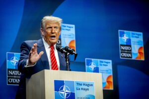 Donald Trump anunță o reuniune SUA-Iran și insistă că programul nuclear iranian a fost distrus