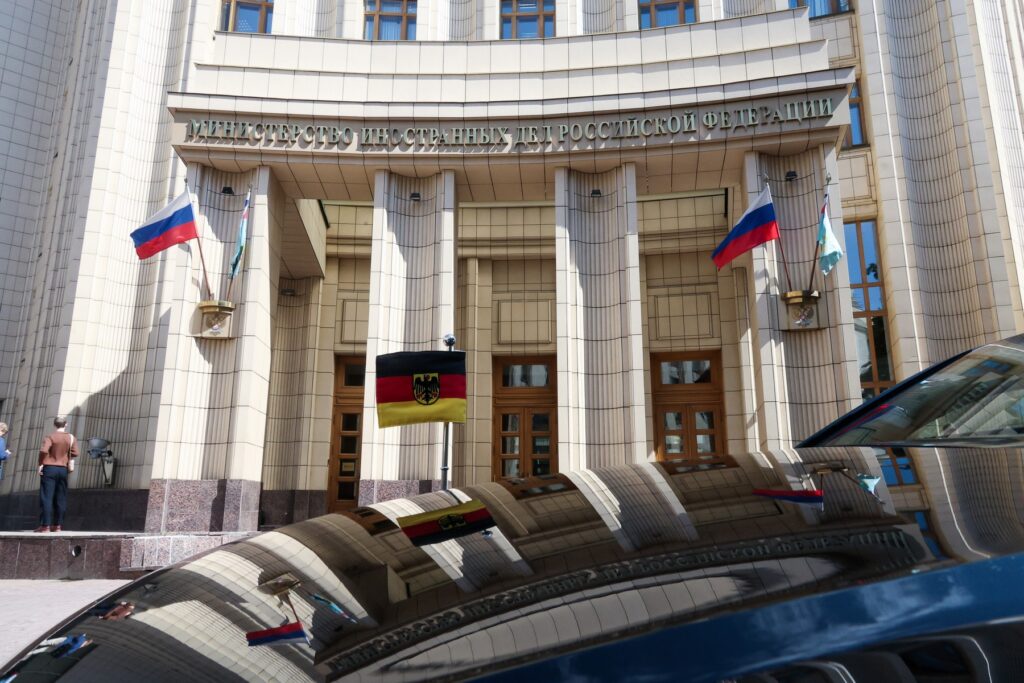 Noi tensiuni între Rusia și Germania /Moscova amenință cu măsuri de retorsiune din cauza expulzării unui jurnalist