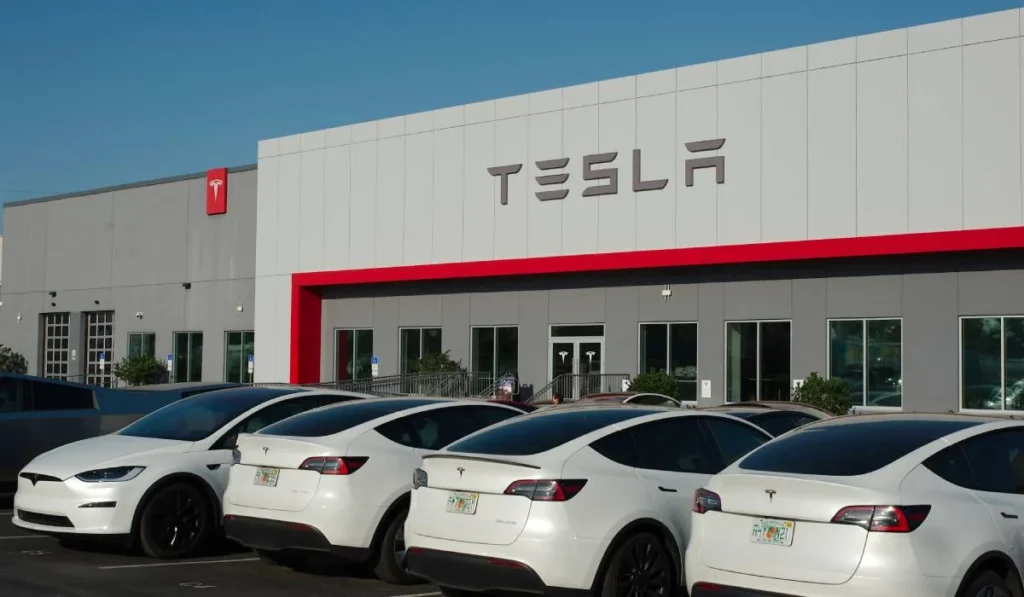 Vânzările Tesla scad în Europa