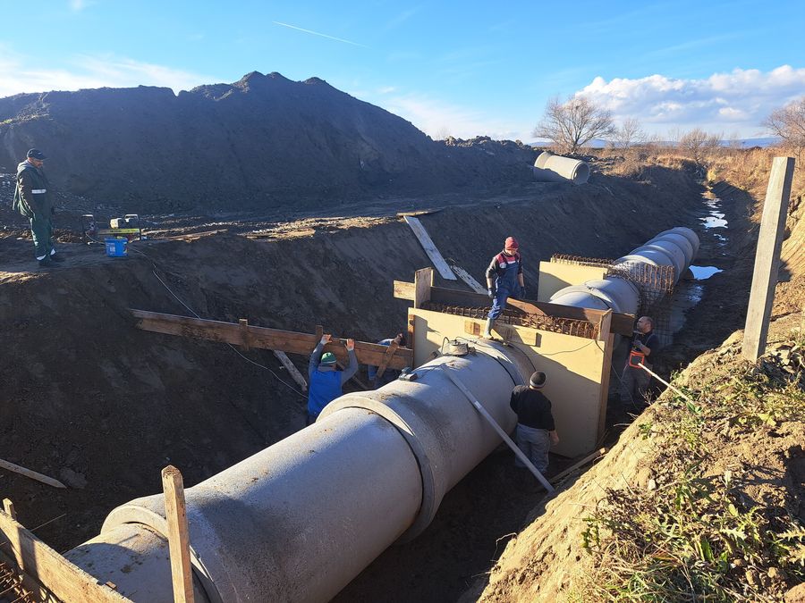 România are peste 900 de baraje neautorizate