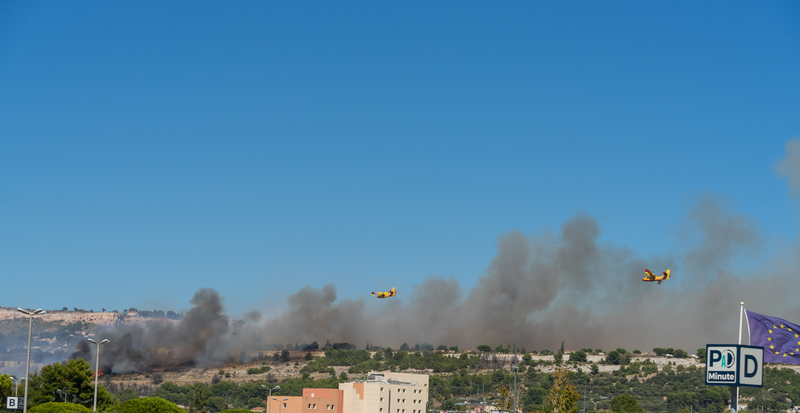 Atenționare de călătorie în Franța: Incendiu de proporții cu propagare rapidă la Marsilia