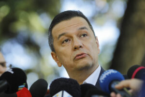 Grindeanu atacă din nou Guvernul, dar spune că PSD nu iese de la guvernare