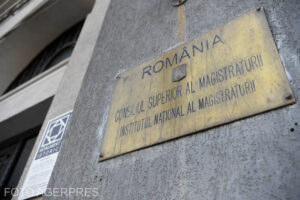 CSM dezaprobă ferm reforma pensiilor speciale anunțată de Bolojan
