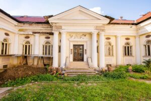 Fosta reședință de protocol a lui Ceaușescu este scoasă la vânzare