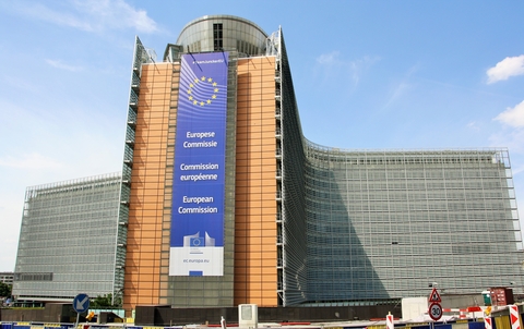 UE spune că promisiunea de a cheltui 1,4 trilioane de dolari în SUA „nu e în niciun fel obligatorie”