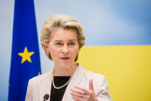 Șefa CE anunță că va participa luni la întâlnirea cu președintele Trump și cu alți lideri europeni