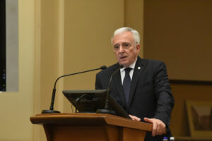 Valoarea datoriilor României în străinătate e 212,37mld euro