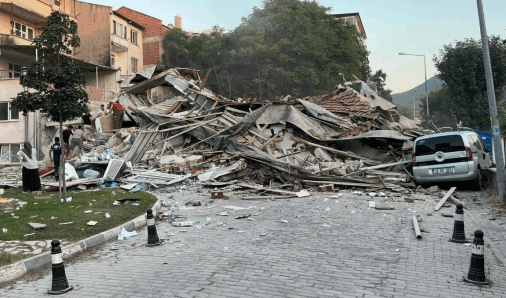 Turcia, zguduită de un cutremur terifiant. Seismul a fost resimțit și la Istanbul