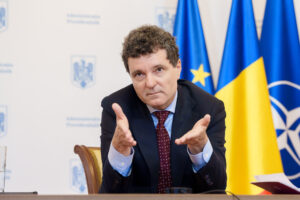 Pentru primele 100 de zile de mandat, Nicușor Dan își dă nota 7-8