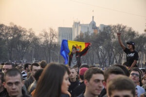 Alegătorii moldoveni au votat pentru pace