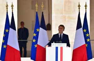 Din ce cauză o moțiune pentru DEMITEREA lui Macron nu are șanse de reușită