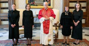 au călătorit pe banii statului. Ce răspunde Președinția