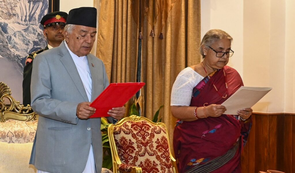 Nepalul are prima femeie premier după numirea în această funcție a fostei preşedinte a Curţii Supreme, Sushila Karki