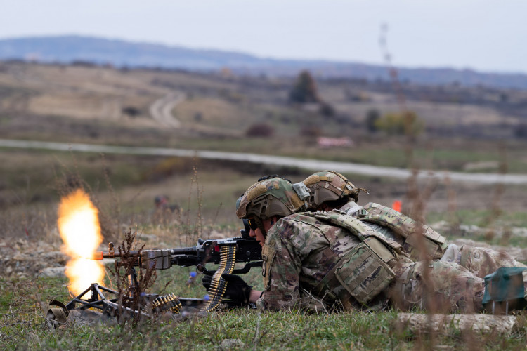 Ce prevede proiectul privind apărarea României, adoptat de Guvern
