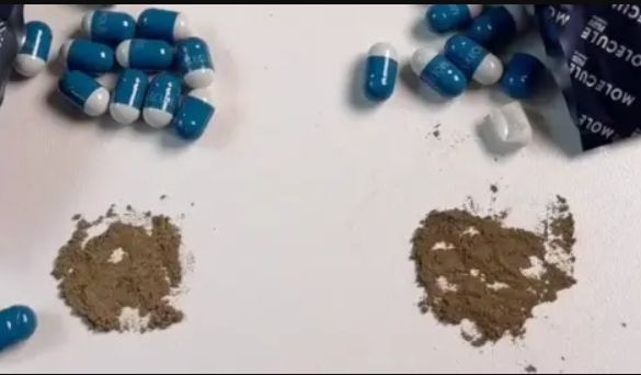 Tinerii care au fost ademeniți de o „pastilă minune” pentru slăbit. Cât este de toxică, de fapt