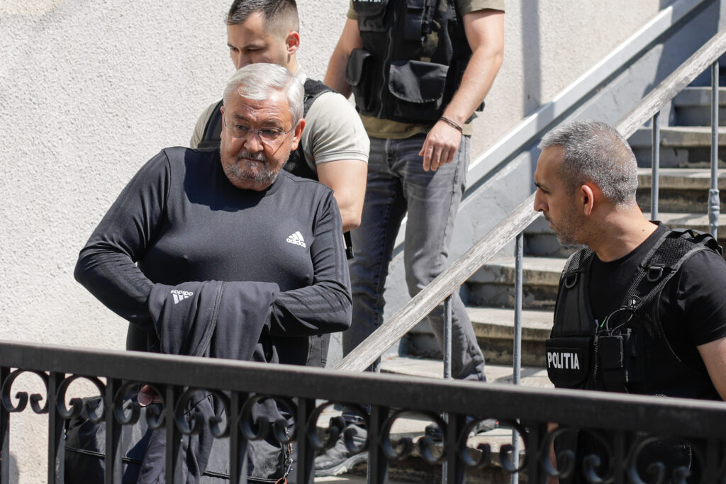Sebastian Vlădescu și Ionuț Costea, eliberați din închisoare de un complet condus de Lia Savonea