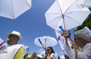 O judecătoare de la Curtea de Apel Timișoara ofensează cetățenii pe Facebook dar se dă victimă