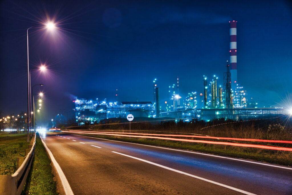 Rafinăria de petrol NIS funcționează în regim redus până pe 2 decembrie, în așteptarea unei derogări