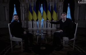 (VIDEO) Zelenski a rămas de 2 ori în beznă, în Palatul său, în timpul interviului pentru The Guardian. „Ești ok?”/ „Da, da!”