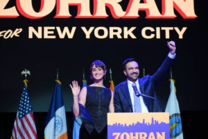 socialist, musulman, rapper. Portretul celui care l-a învins pe Trump