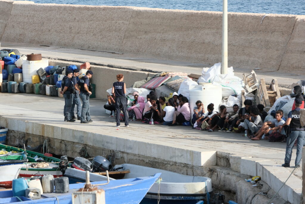 Rusia își orchestrează „răzbunarea” prin Africa, cu migranți folosiți pentru destabilizarea Europei