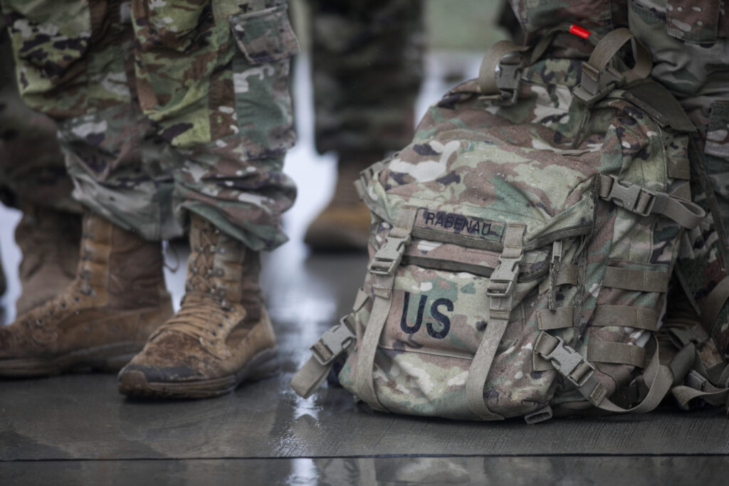 Congresul SUA acționează prin legea anuală a apărării pentru a-l ține în frâu pe Trump