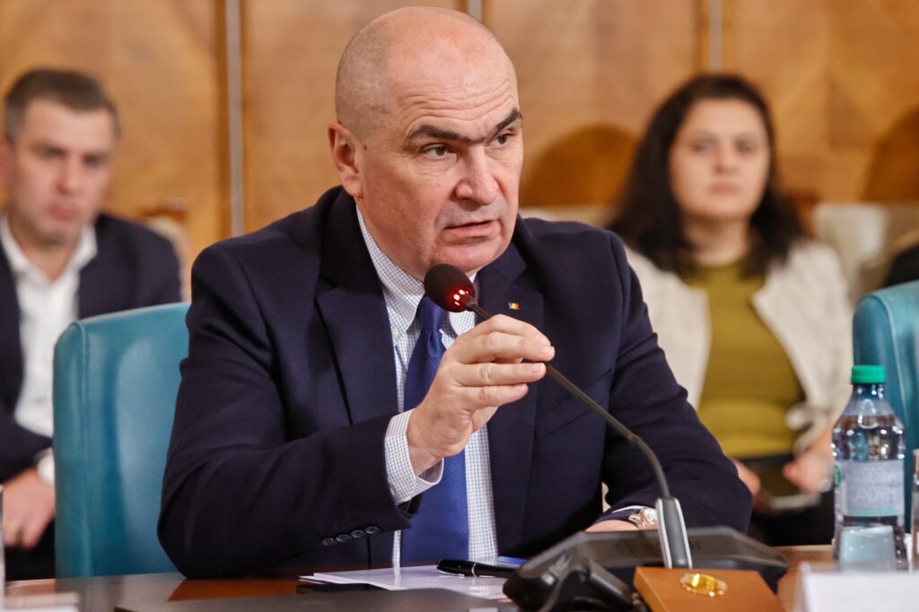 Bolojan nu vrea creșterea salariului minim: „Ar avea o serie de efecte negative”