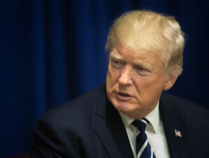 Trump prelungește vacanța de Crăciun: două zile libere suplimentare pentru angajații federali