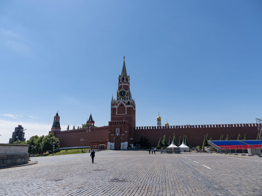 Duș rece al Kremlinului: „Ucraina ar trebui să se retragă din tot Donbasul”