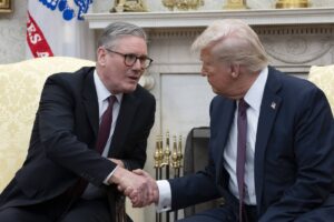 Starmer se confruntă cu dilema alegerii unui nou ambasador britanic în SUA când „relația specială” cu Trump este pusă la grea încercare din cauza UE