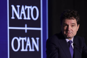 Nicușor Dan, despre faptul că Donald Trump insistă că vrea Groenlandei: Niște declarații