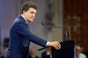 Nicușor Dan: Trăim într-o societate în care avem o confuzie de valori
