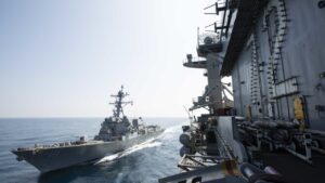 Două nave ale Marinei SUA s-au ciocnit în zona Caraibelor. Armata americană vorbește de doi răniți. Cauza coliziunii „rare“ nu este clară