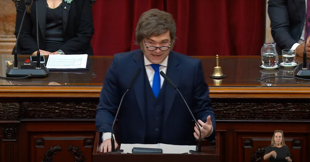 „Nu puteți aplauda pentru că vă scapă mâinile în buzunarele altora”